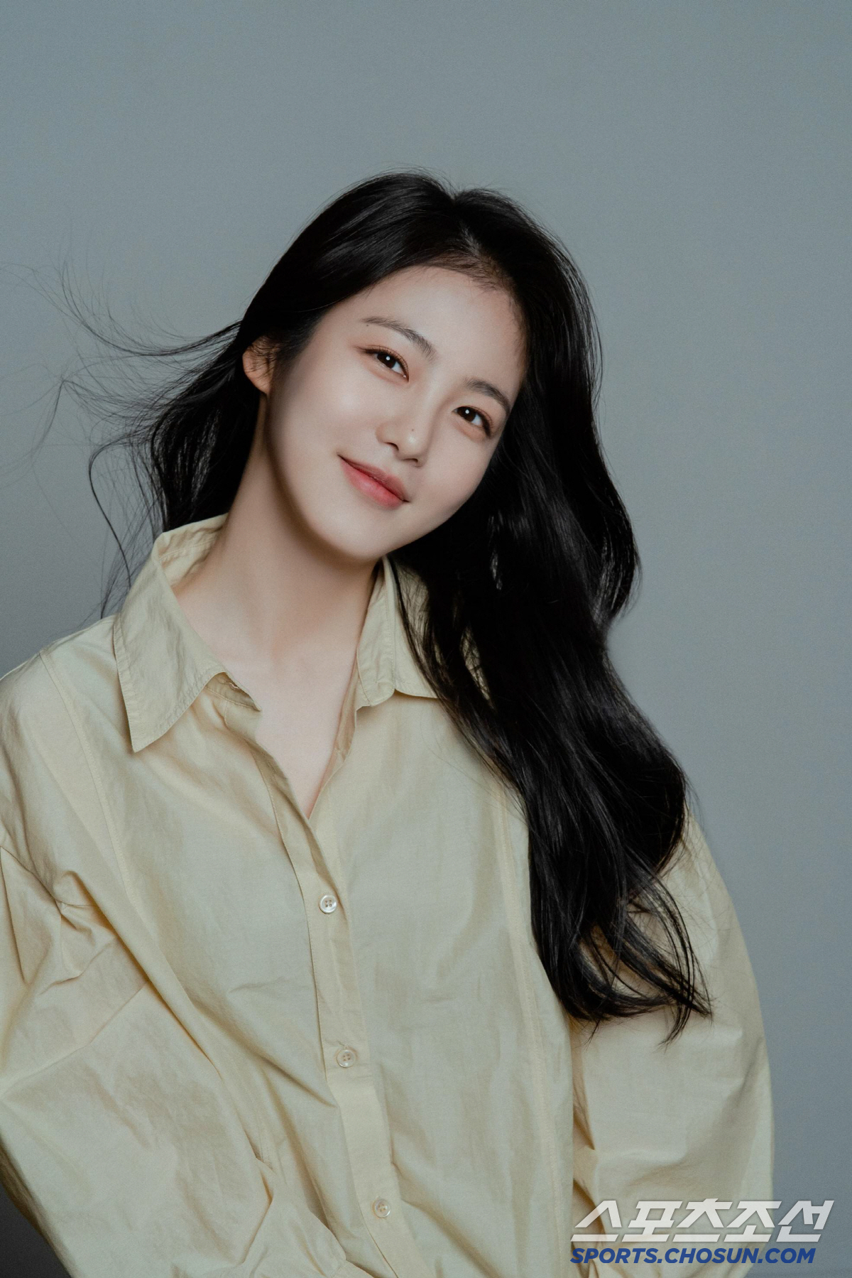 투썸플레이스, 새 얼굴로 배우 신예은 발탁…신규 캠페인 예고