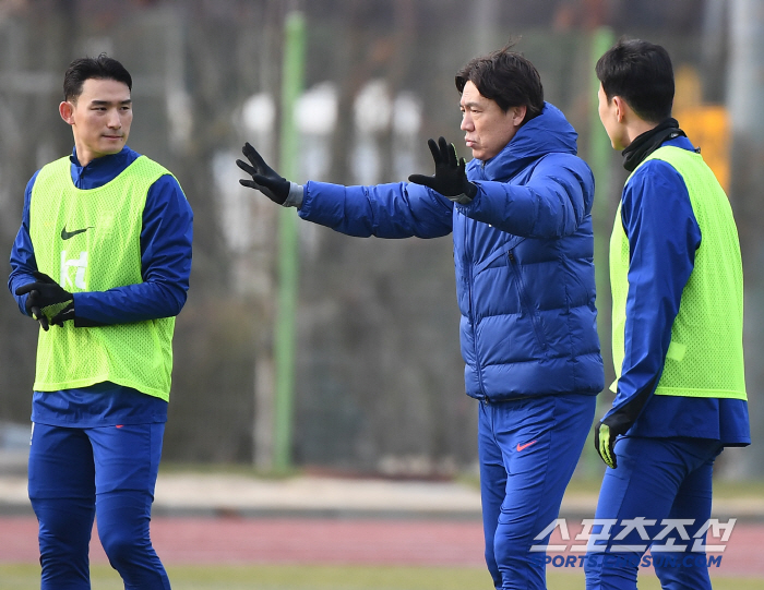 [현장스케치]"반드시 이긴다" 운명의 시간 스타트…홍명보호, 북중미행 조…