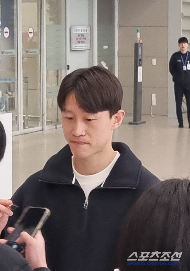 손흥민-황희찬-이재성-백승호-배준호-엄지성-양민혁 등 귀국~ 인천공항 환…