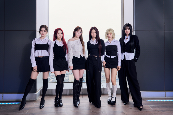 [인터뷰③]스테이씨 "프로모션보다 故휘성 추모가 더 중요, 연예계 종사자로 안타까워"
