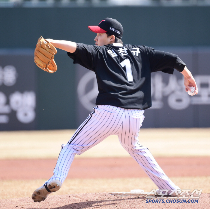 우천 취소→강설 취소→20일 다시 2군 등판. 52억 FA 마무리. 그래…