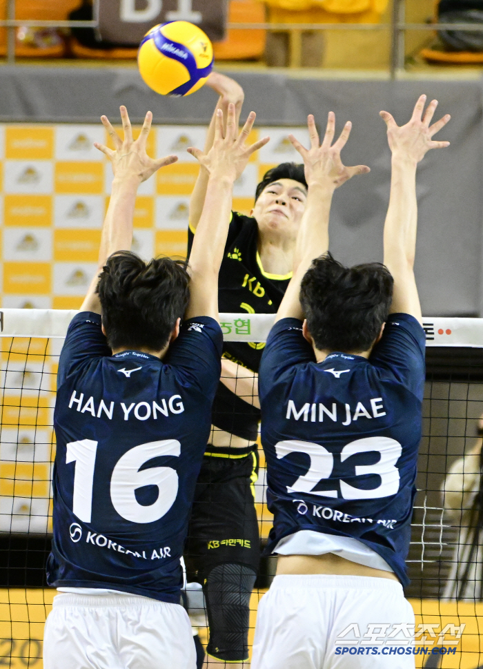 주전 빼고 0대3으로 졌는데 감독은 "오늘 경기가 가장 자랑스럽다" 극찬에 극찬... 왜[의정부 코멘트]