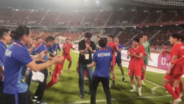 [공식발표]'식사마 댄스' 부르는 베트남 축구 대박사건, 프랑스 출신 레…