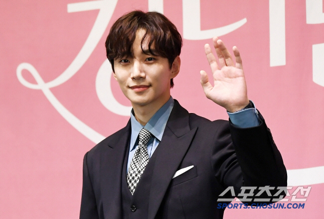 [전문] 이준호, 17년 만에 JYP와 결별.."새로운 도전과 찬란한 행…