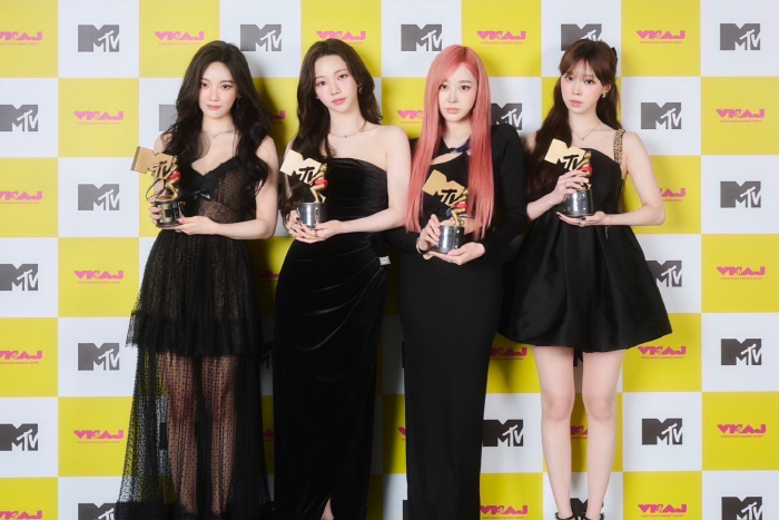 [공식] 에스파, 日 MTV 'VMAJ' 사상 女 아티스트 최초 4관왕 '기염'
