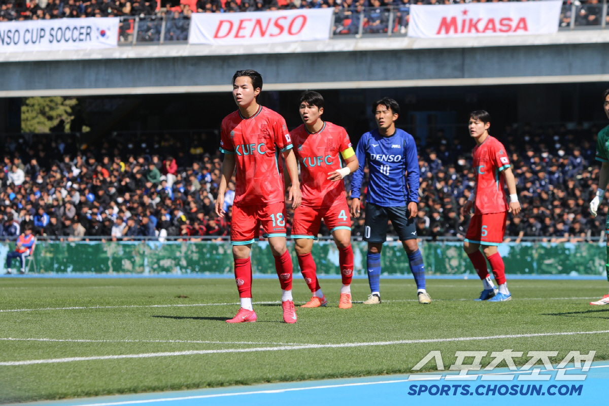 [가와사키 현장리뷰]"일본 축구와 벌어진 격차" 韓, 대학 한일전서 0-…