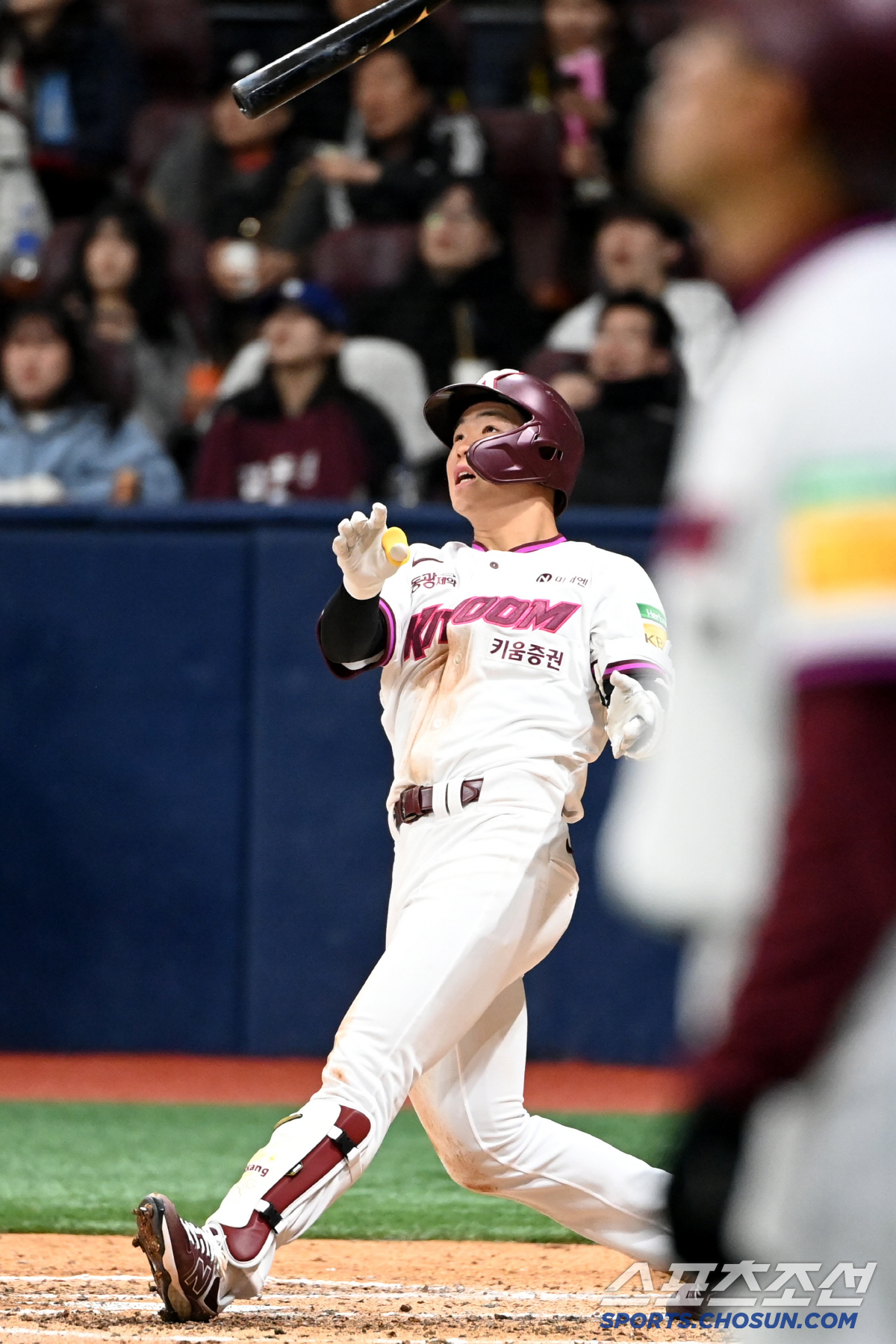 '19세 신인의 2연속 초강력 빠던' 이러다 빈볼 맞는 거 아냐? "오해…