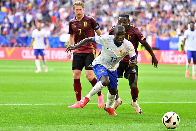 '월드컵 우승' EPL 올해의 선수가 '연봉 400억'에 사우디로 간 숨…