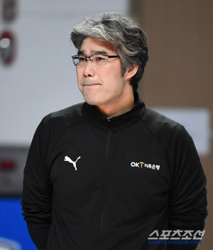 '2위→최하위 추락' 오기노 감독 자진 사퇴 