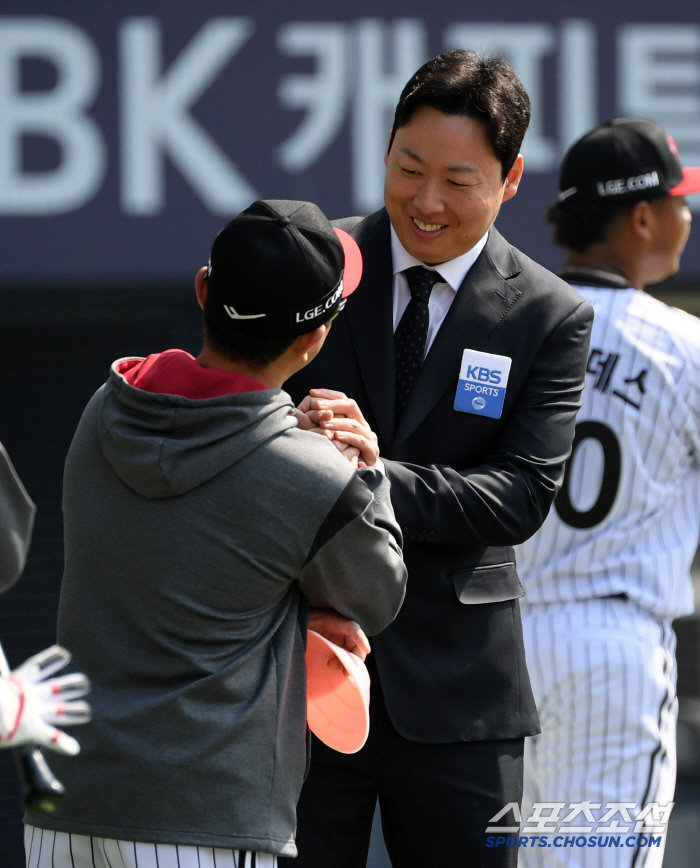꼭 친정집 온 거 같네...! 해설위원 차우찬을 따뜻하게 반긴 쌍둥이네 …