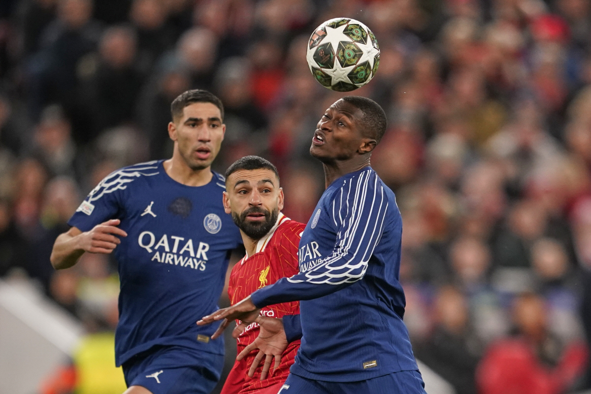 '살라 또 펑펑 울겠다' 우승 트로피 박살→올해의 선수상도 날아간다…"반…