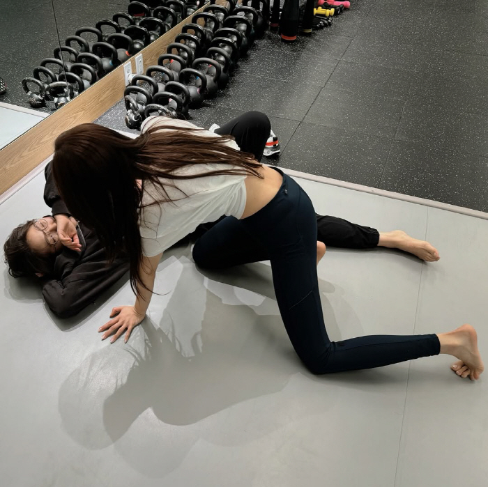 [SCin스타] '169cm·45kg' 윤은혜, 동거中 매니저와 운동 삼…