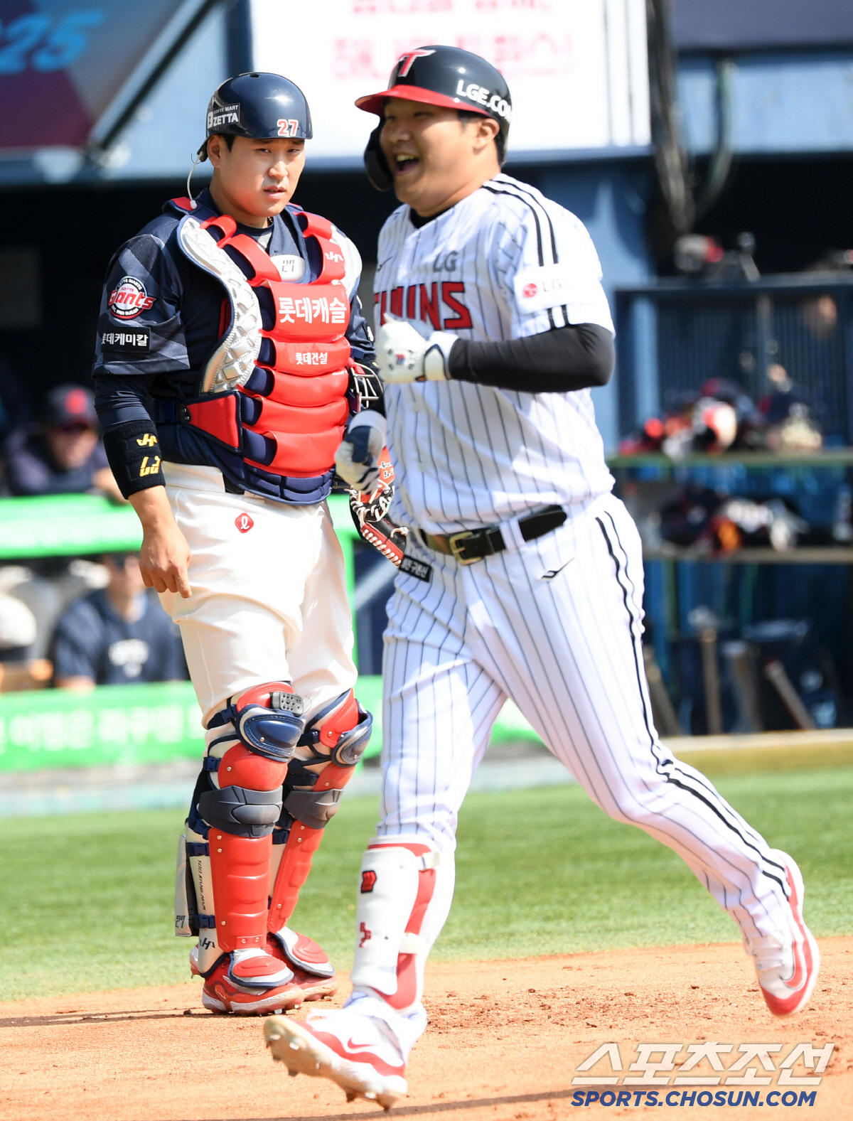 '강남이 형한테 미안할 정도' 이틀 동안 1회 투런포 두 방 폭발...L…