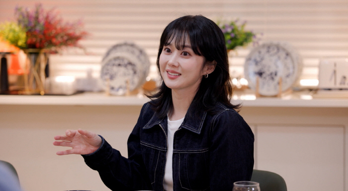 '6살 연하 남편♥' 장나라 "벌써 결혼 4년차..내가 남편에 먼저 '좋아합니다' 고백해"(4인용식탁)