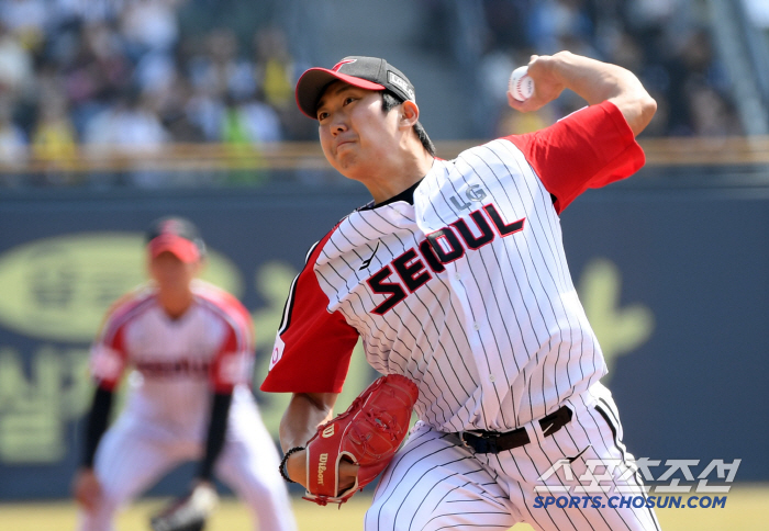 개막시리즈 선발 20명 중 유일한 7이닝 무실점 첫 승. 염갈량의 '히트…