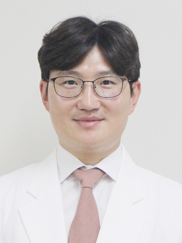 봄철 발이 '비명' 지른다, 발뒤꿈치 통증 있다면…