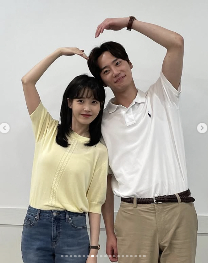 아이유, 故강명주 포옹 vs '학씨' 최대훈 째릿..'폭싹' 3막 대방출…