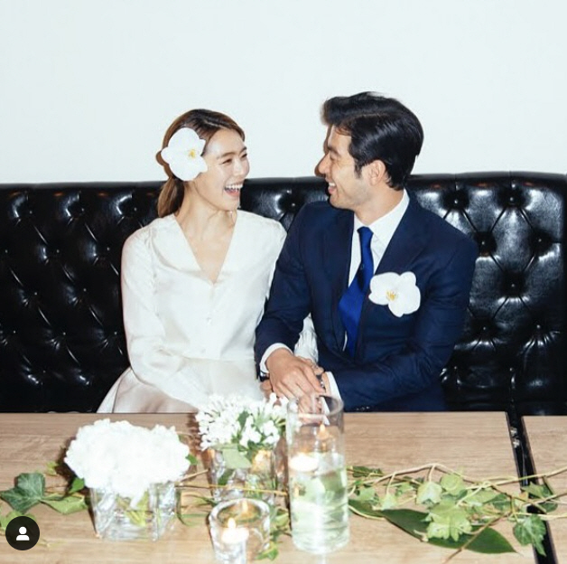 가희, 생활고·우울감 고백 후 맞이한 결혼 10주년 "단단한 부부"