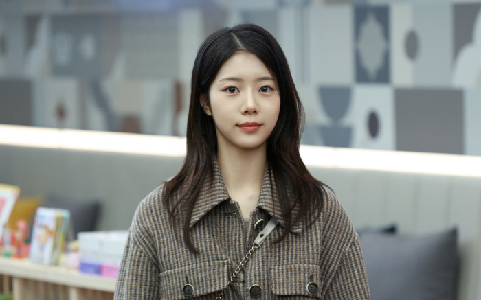 '라이딩 인생' 대반전 미모의 과외 선생 누구야?..신예 한채린, 풋풋 …