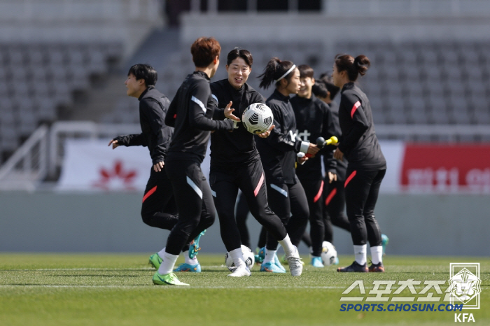 '림바페'강채림X'U-17'유진페어 컴백,정민영 첫 태극마크...신상우호…