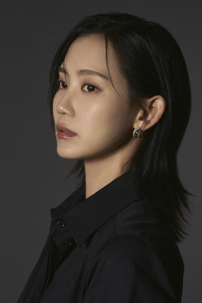 [인터뷰①] '계시록' 신현빈 "'동갑' 류준열, 먼저 친구로 지내자고 하더라"