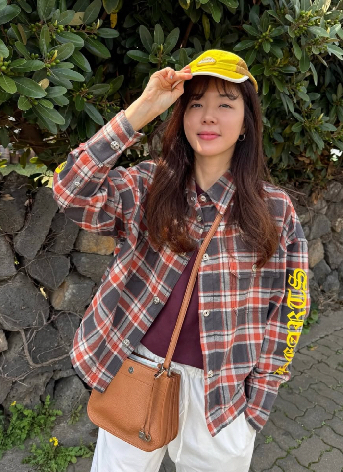 박한별, 난해한 패션에도 '얼짱 미모'는 불변..41세 애둘맘 안믿겨