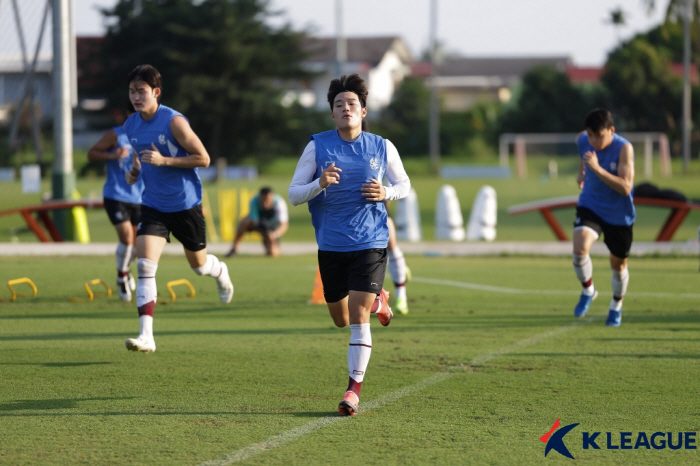 [단독]한숨 돌린 이정효…광주 핵심MF 박태준, 입대 미루고 사우디 간다…