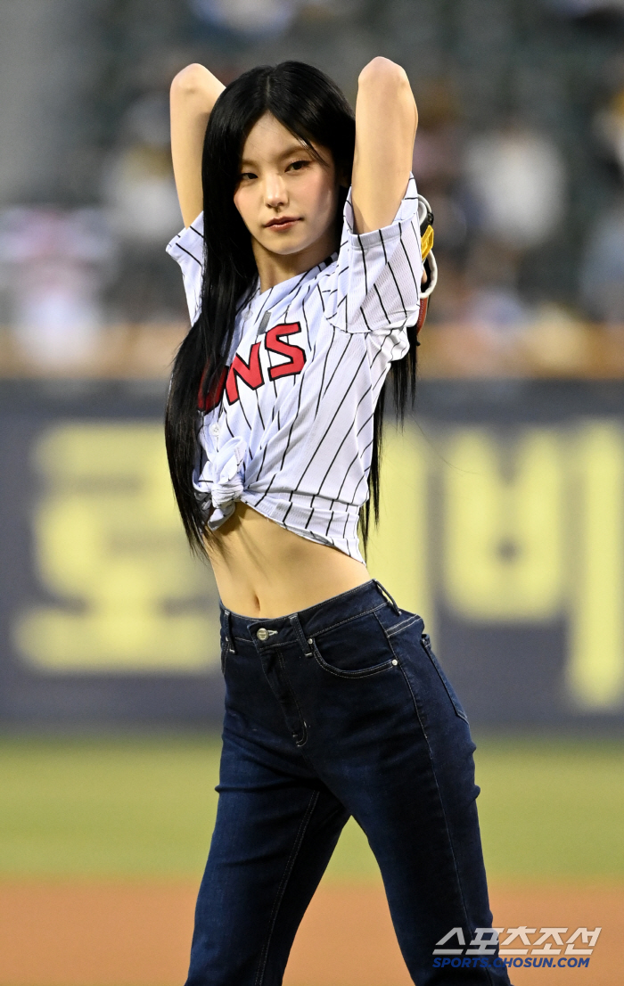 [포토] 예지, 늘씬한 몸매라인 뽐낸 와인드업