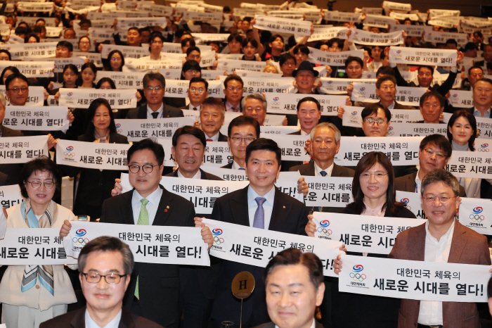 "지도자X선수 보호 위해" 대한체육회,정몽규 대한축구협회장 인준 배경[오…