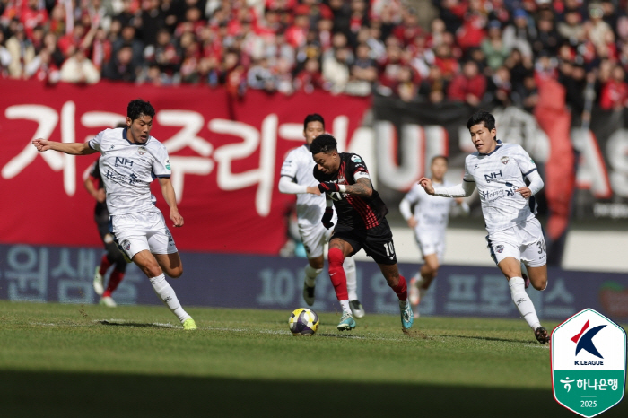 "잔디 문제 해결 최선" FC서울-대구FC, '논란' 서울월드컵경기장 레…