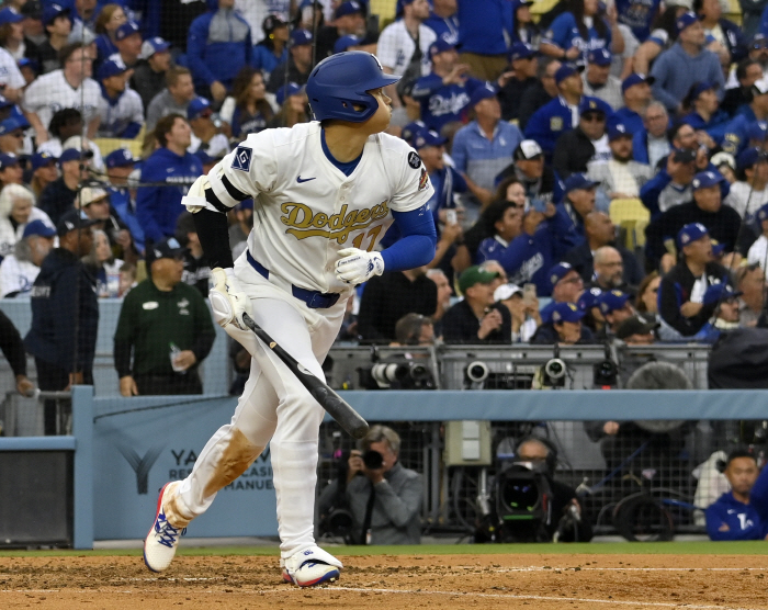 "NL MVP 오타니 빼고 누가 유력할까?" 설문조사를 이런 식으로 할 …