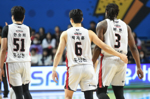 파죽 6연승! 정관장 6위 굳히기. 기적의 PO 눈 앞