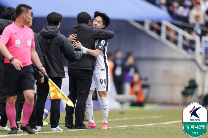 '파울리뇨 극적 결승골' 수원 삼성, 전남에 2-1 역전승…안산 김현태,…