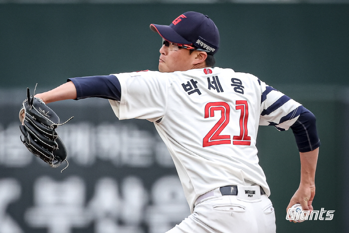 야구의 꽃은 홈런…개막 1주일만에 찾아온 '부산의 봄'→둘이 합쳐 '76…