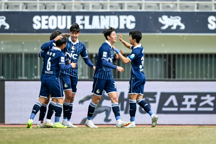 [목동리포트]"국대급 성장 가능" 깐깐한 사령탑이 보증했다, K리그2에 …