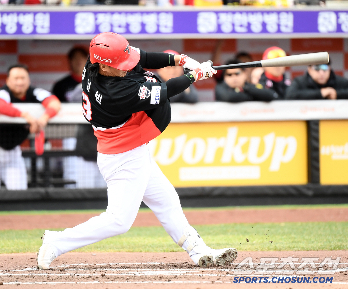 '7년 만에 스윕패 굴욕 막았다! 위즈덤 3G 연속 홈런 괴력' KIA,…