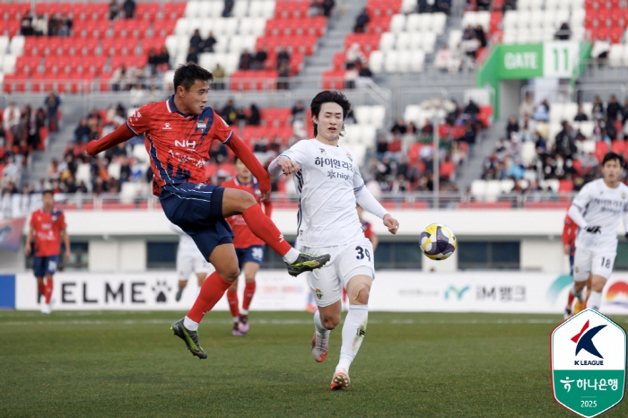 '국대 클라스' 이동경 결승골! 김천, 강원에 1-0 승리 '5경기 무패…