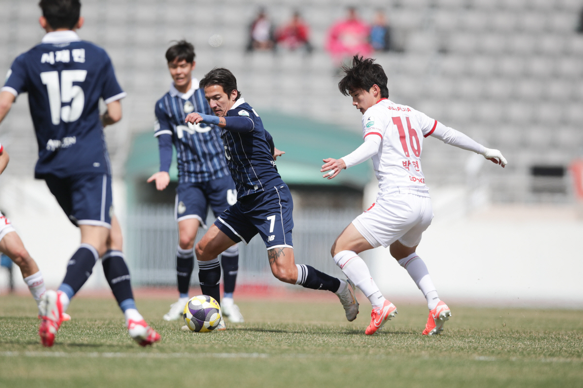 [목동초점]브라질 U-23 괜히 간 게 아니네…서울E 삼바 엔진, 초반 …