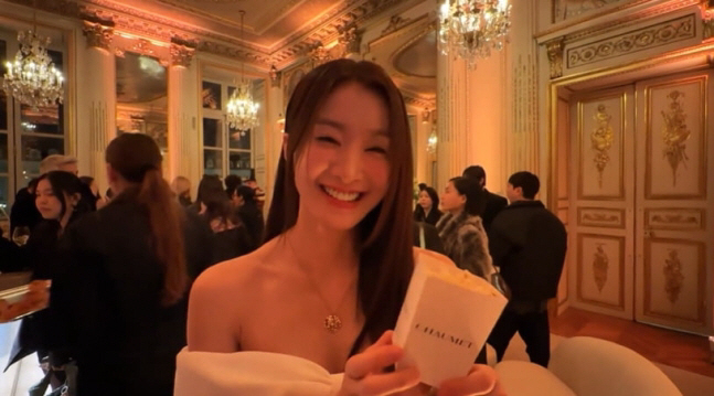 "子 등판·눈물 엔딩까지" 이민정·이시영·고준희…여배우들, 유튜브 뛰어든…