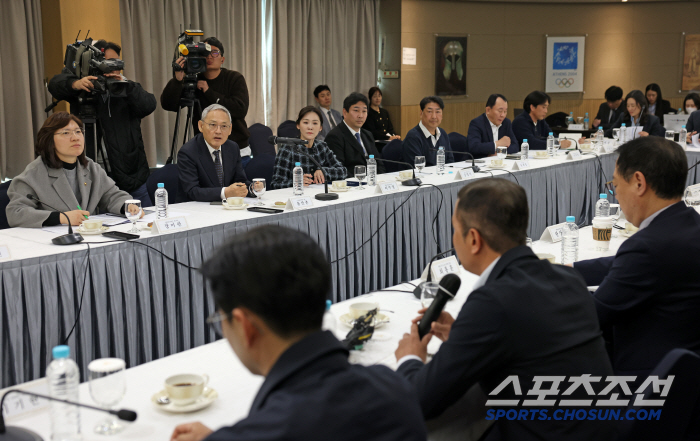 "밀라노·코르티나 성공 위해!" 유인촌 장관X장미란 차관, 동계7개 종목…