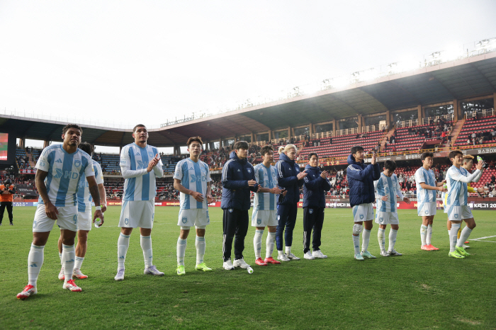 "첫 승의 추억" 울산, FIFA 클럽 월드컵 출격→선두 대전과 '조기 18라운드'…반전 절실한 '4위'