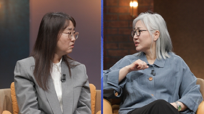 '히트작 제조기' 김은숙 작가 "헌재 결정 내려진후 녹화했다면 더 가벼운 마음으로 올 수 있었을 것"(질문들)