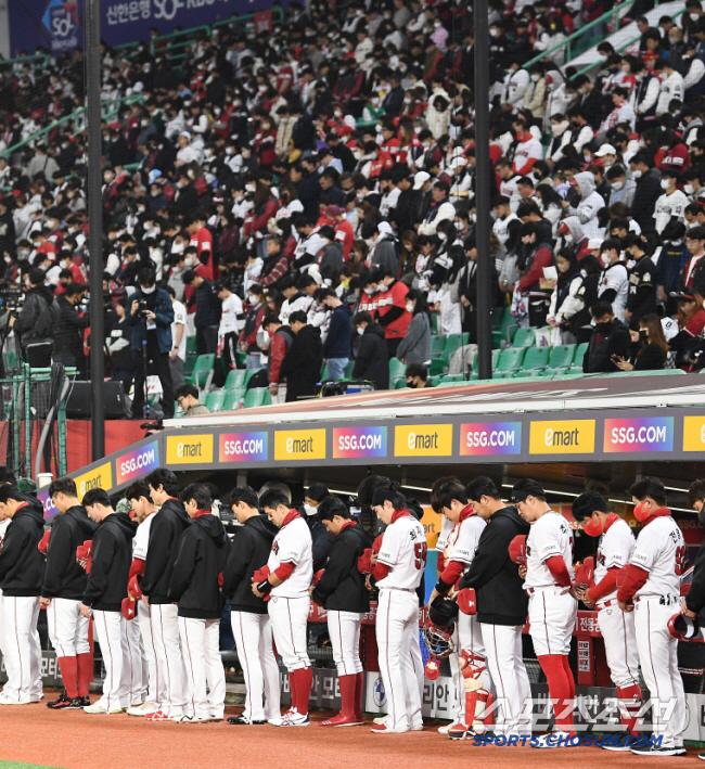 '과분한 1000만' 축제는 끝났다.. KBO와 9개구단 '우리는 관리 …