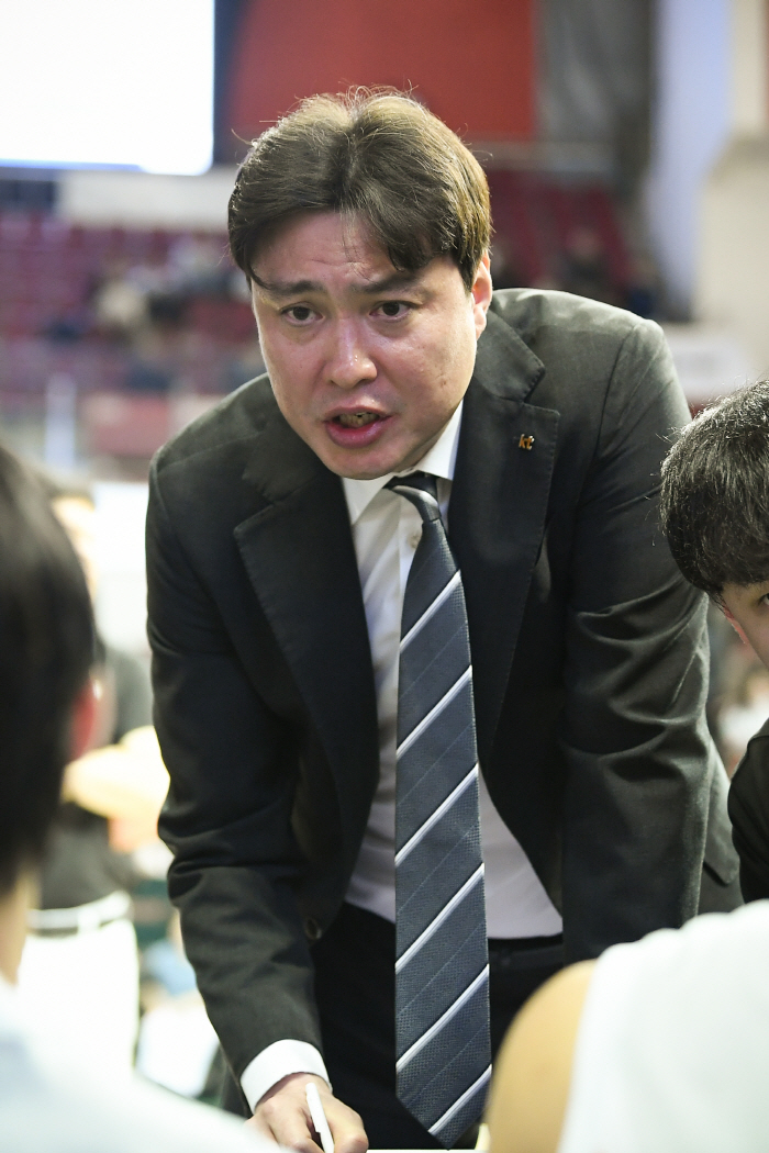 [현장리뷰]'해결사는 해먼즈!' 수원 KT 파죽의 5연승, 정관장 88-…