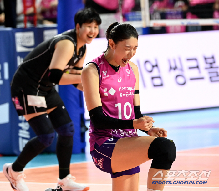 첫 판부터 도파민 터지네. ’라스트댄스‘ 김연경 호랑이 포효에 팬들도 환…