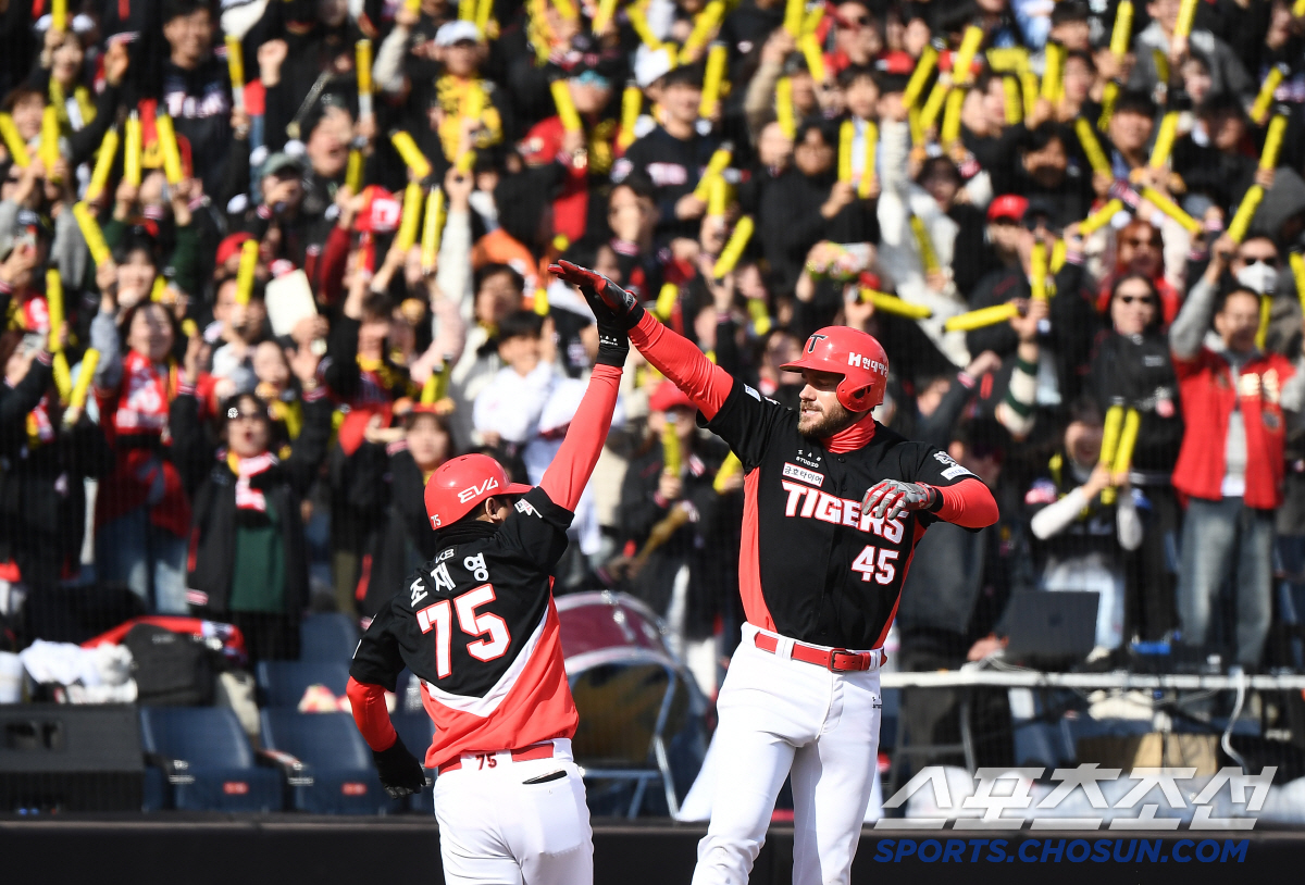 "1호 기록 하나 더 있는데"…'ML 88홈런' 외인, 신구장 폭격, 1…