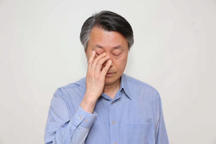 백내장 수술 후 인공수정체 탈구, 예방하려면?