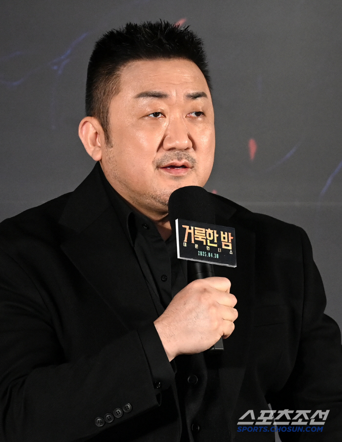 [SC현장] "'파묘'보다 내가 먼저"…마동석 뻔하다 뻔해 '거룩한 밤'…