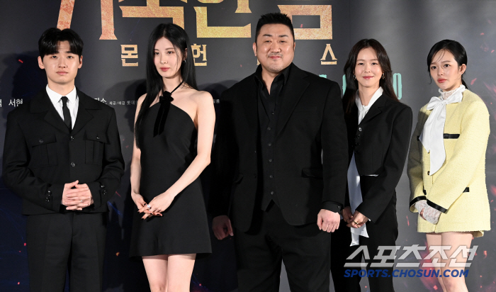 [포토] 이다윗 서현 마동석 경수진 정지소, '거룩한 밤:데몬 헌터스'