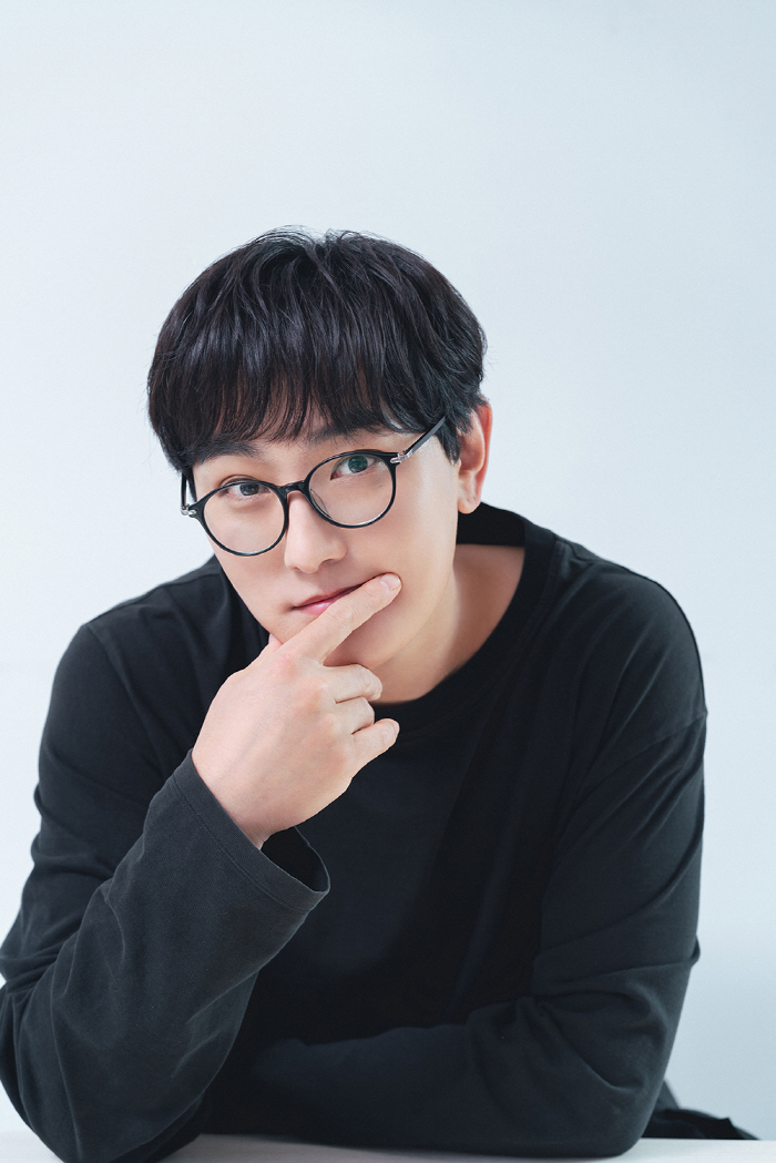 [공식]강타, SM과 재계약…30년 역사 함께